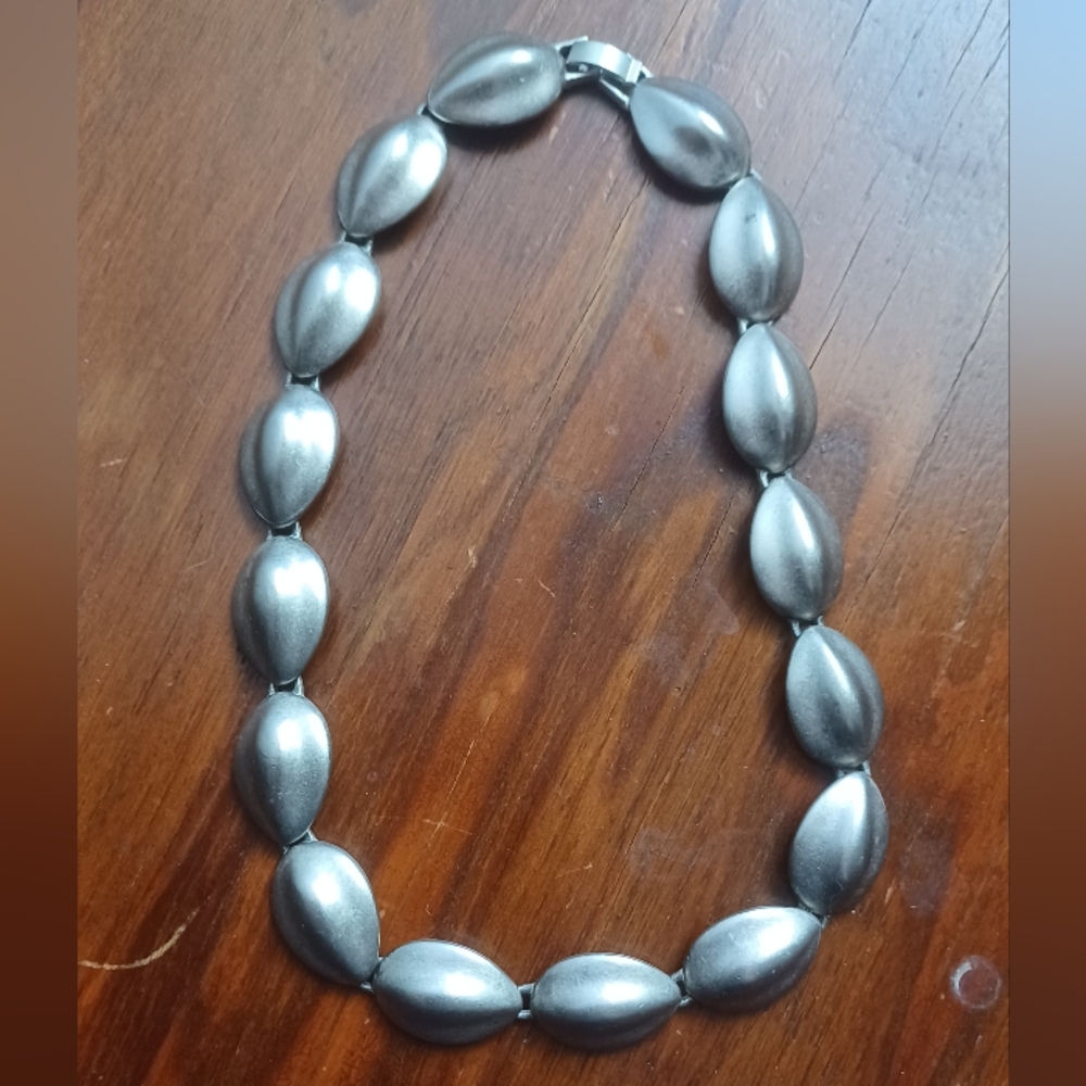 Silvertone Shell Statement Necklace - Picture 1 of 9
